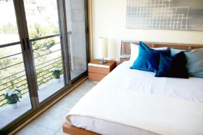 Sleek & Cozy Apartment with Pool & Patio In Abdoun